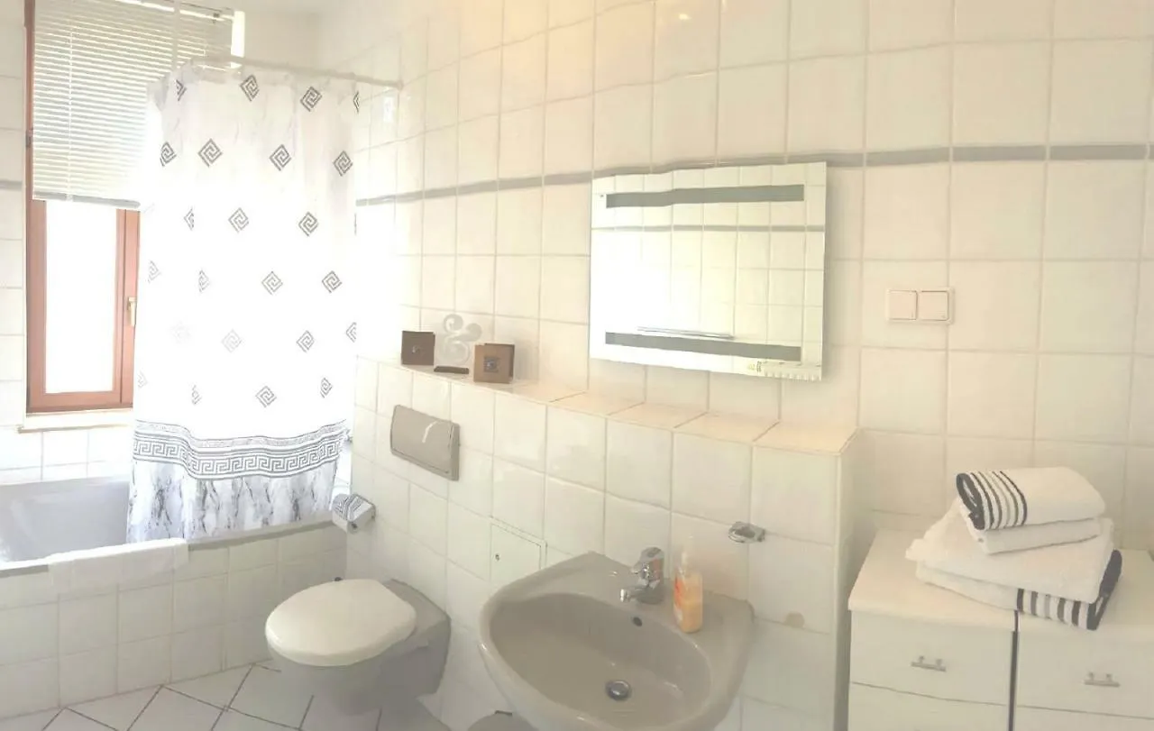 Ferienwohnung Luppesuite Leipzig Kunstlerviertel Altlindenau Apartamento